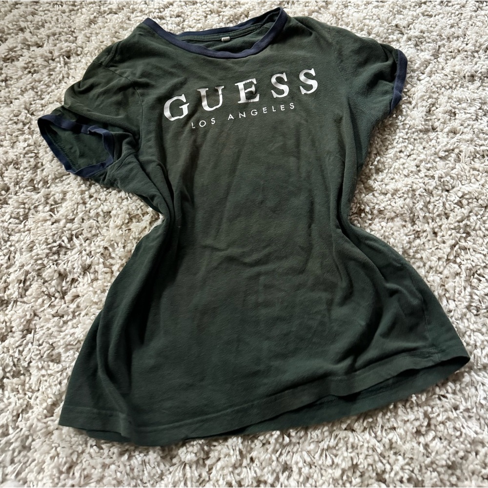 Guess Los Angeles super cute olive green white street wear preppy T-shir…